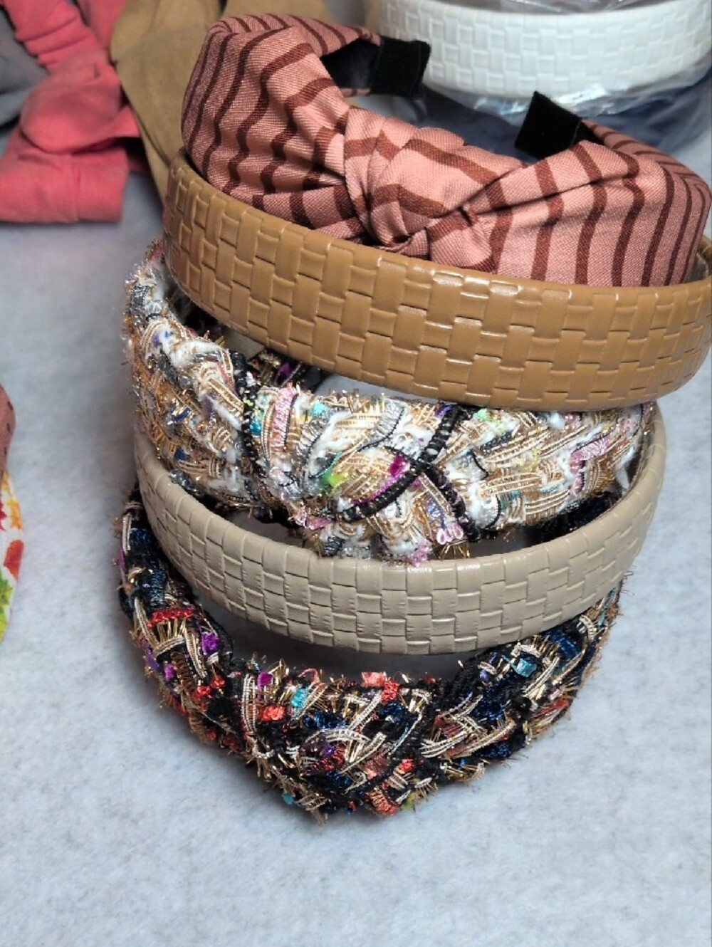 35 Assorted Women's Headbands Bundle new without tags - Picture 2 of 6